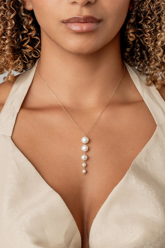 PEARL LINE NECKLACE